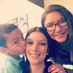 Meet your Posher, Desiree
